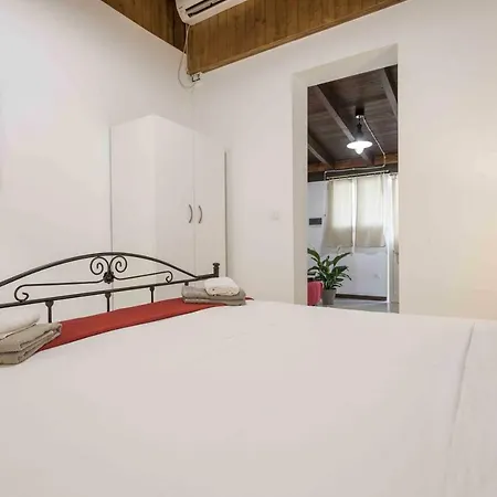 Eloka Ξενοδοχείο με διαμερίσματα 3*