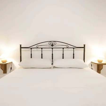 Ξενοδοχείο με διαμερίσματα Eloka Torre Squillace