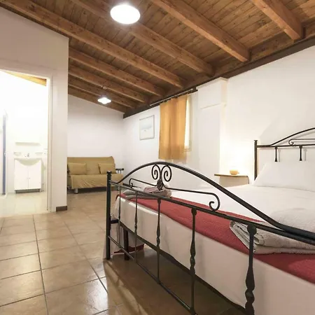 Eloka Ξενοδοχείο με διαμερίσματα Torre Squillace