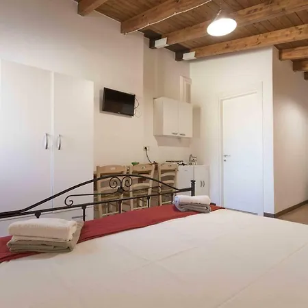 Eloka Ξενοδοχείο με διαμερίσματα Torre Squillace